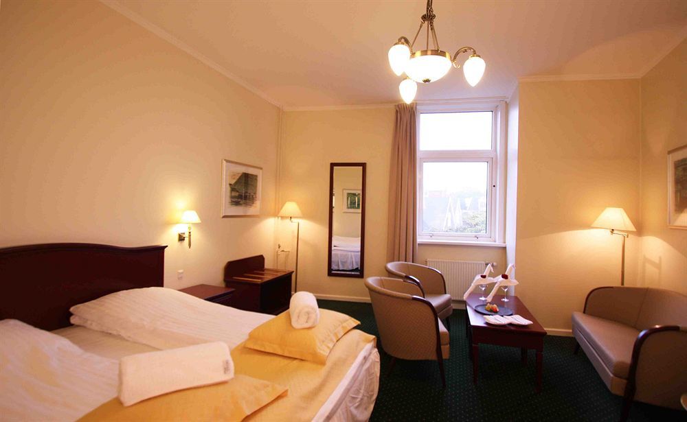 Hotel Hafnia ทอร์สเฮาน์ ภายนอก รูปภาพ